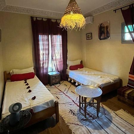 Le Petit Jardin Bed & Breakfast Demnat Exterior photo
