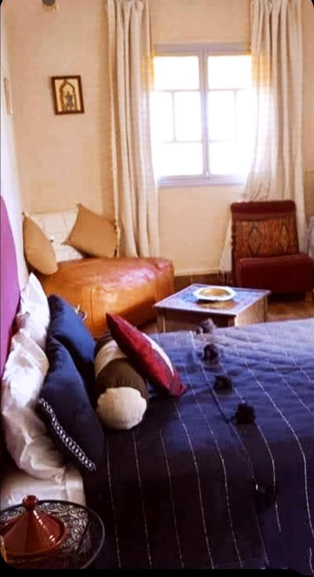 Le Petit Jardin Bed & Breakfast Demnat Exterior photo